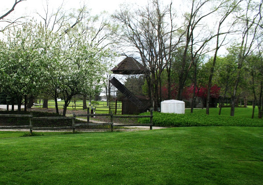 Golf Course «Old Top Farm Golf Course», reviews and photos, 2120 Crystal Lake Rd S, Crystal Lake, IL 60012, USA
