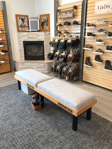 Shoe Store «Coastal Shoes», reviews and photos, 1317 NW U.S. 101, Lincoln City, OR 97367, USA