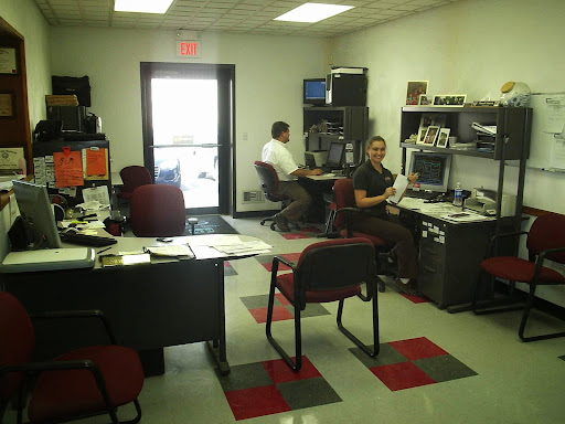 Auto Body Shop «Hoernis Auto Body», reviews and photos, 207 S 20th St, Belleville, IL 62226, USA