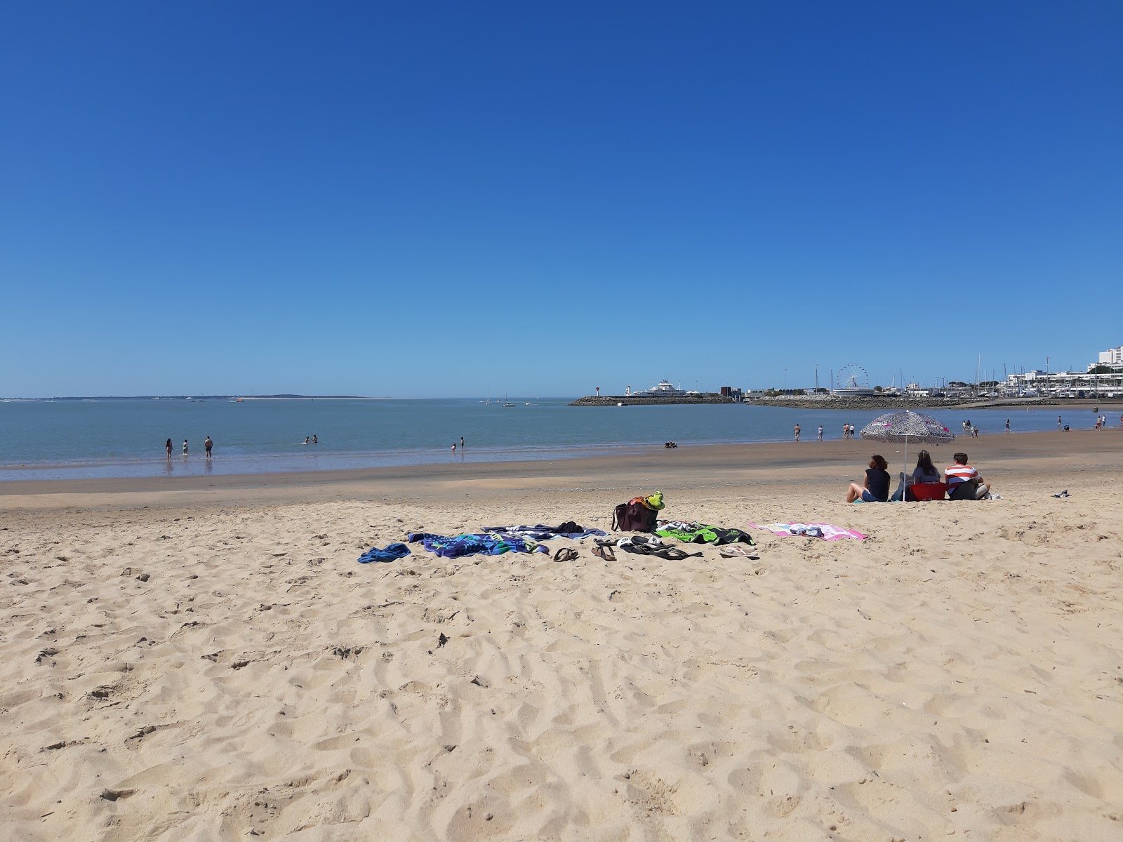 Plage de la Grande-Conche的照片 具有非常干净级别的清洁度
