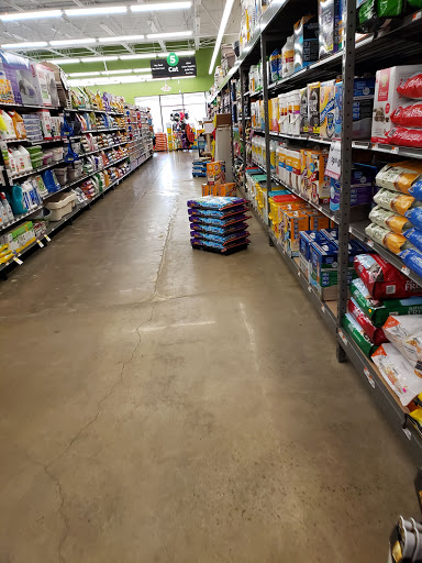 Pet Supply Store «Pet Supplies Plus», reviews and photos, 5050 S Federal Blvd #25a, Englewood, CO 80111, USA