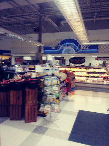 Supermarket «Hollywood Super Market», reviews and photos, 29200 N Campbell Rd, Madison Heights, MI 48071, USA