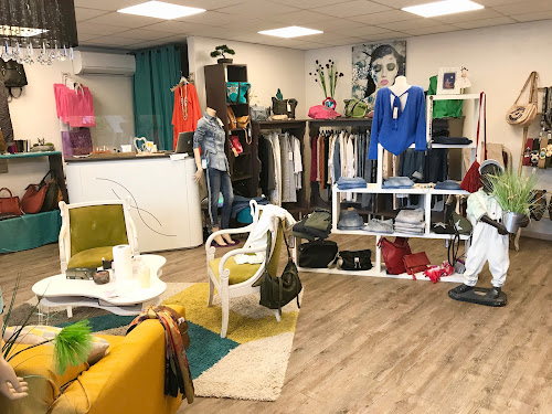 Magasin de vêtements pour femmes Tout Feu Tout Femme Saint-Pierre-d'Irube