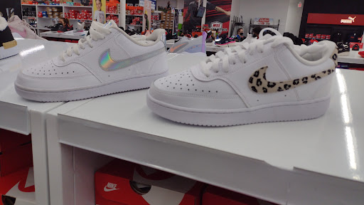 Shoe Store «WSS», reviews and photos, 7900 Sepulveda Blvd, Van Nuys, CA 91405, USA