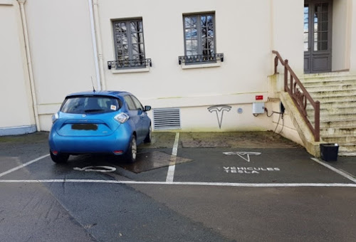 Tesla Destination Charger à Forges-les-Eaux