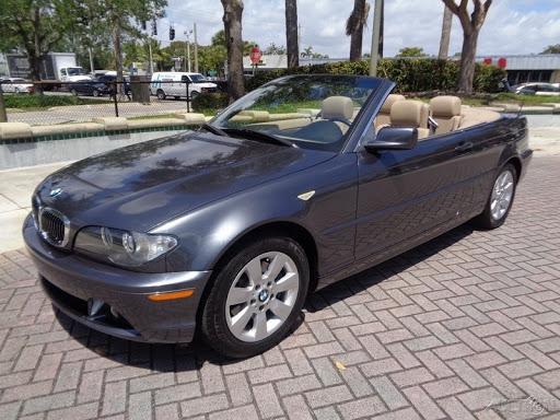 Used Car Dealer «Rolling Wheels Inc», reviews and photos, 125 E Sunrise Blvd, Fort Lauderdale, FL 33304, USA