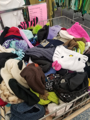 Thrift Store «St Vincent de Paul Kenosha Thrift Store», reviews and photos, 7531 30th Ave, Kenosha, WI 53142, USA