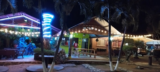 Tembol Restaurant - 3378+M42, San Antonio, Panama