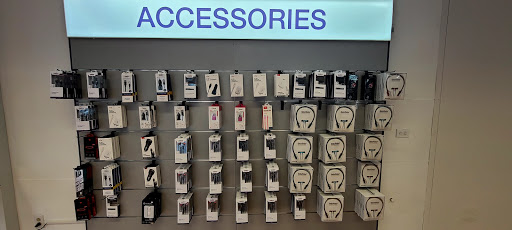 Cell Phone Store «MetroPCS Authorized Dealer», reviews and photos, 703 E Landis Ave, Vineland, NJ 08360, USA