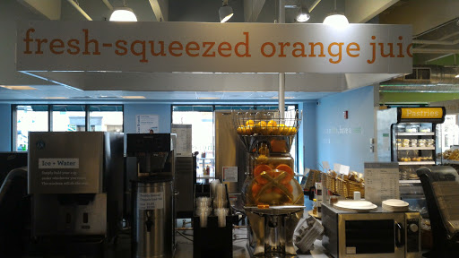 Grocery Store «Elm City Market», reviews and photos, 777 Chapel St, New Haven, CT 06510, USA