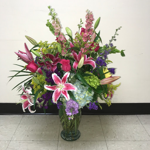 Florist «Twin Towers Florist *FLOWERS*», reviews and photos, 1000 Wilson Blvd m735, Arlington, VA 22209, USA