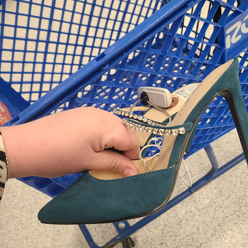 Clothing Store «Ross Dress for Less», reviews and photos, 5635 Woodruff Ave, Lakewood, CA 90713, USA