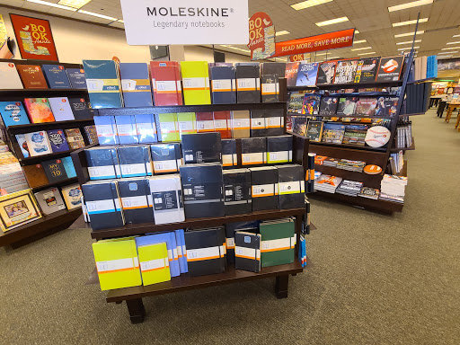 Book Store «Barnes & Noble», reviews and photos, 140 Rockland Plaza, Nanuet, NY 10954, USA