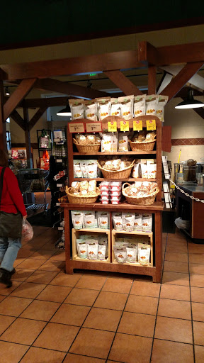 Grocery Store «The Fresh Market», reviews and photos, 2510 Quarry Lake Dr, Baltimore, MD 21209, USA