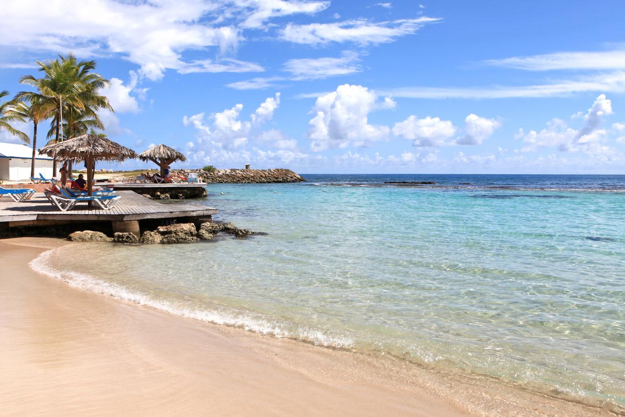 Photo de O'NAO Beach avec petite baie