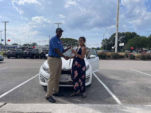 Used Car Dealer «Pre-Owned Car & Truck Liquidation Center», reviews and photos, 1510 S Military Hwy, Chesapeake, VA 23320, USA