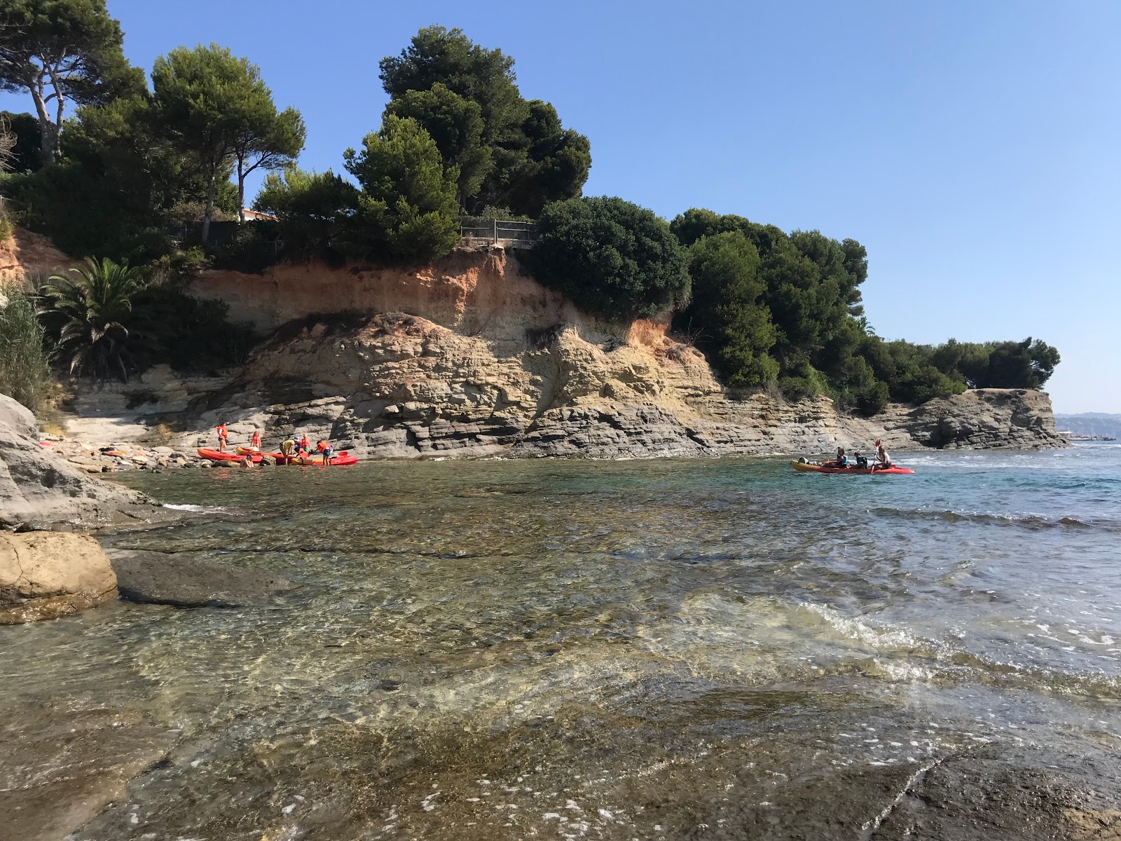 Photo de Cala del Mallorqui protégé par des falaises