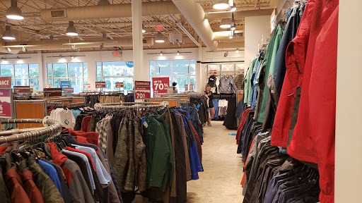 Sportswear Store «Columbia Sportswear Outlet Store at Tanger Outlets Hilton Head», reviews and photos, 1414 Fording Island Rd F200, Bluffton, SC 29910, USA