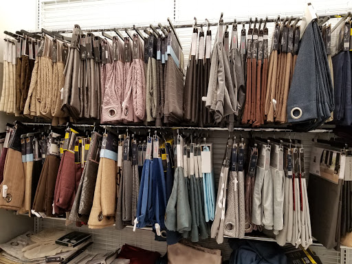 Stores to buy men's jeans Honolulu