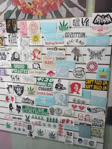 Tobacco Shop «Mary Janes Place Smoke Shop», reviews and photos, 1807 N Main St, Los Angeles, CA 90031, USA