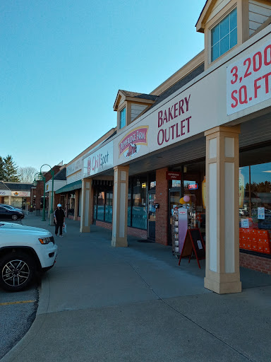 Shopping Mall «Kenny Centre», reviews and photos, 1141 Kenny Centre Mall, Columbus, OH 43220, USA