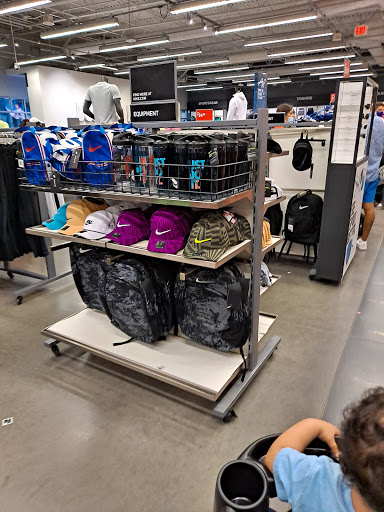 Outlet Mall «Tanger Outlet Mebane», reviews and photos, 4000 Arrowhead Blvd, Mebane, NC 27302, USA