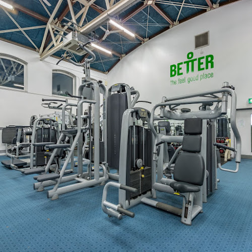 Reviews of Phoenix Fitness Centre and Janet Adegoke Swimming Pool in London - Sports Complex