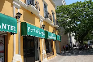 Portal Regis Café Restaurante image