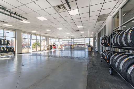 Car Dealer «Volvo Cars of Louisville», reviews and photos, 5 Swope Autocenter Dr, Louisville, KY 40299, USA