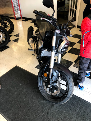 Honda Dealer «Des Plaines Honda», reviews and photos, 550 Northwest Hwy, Des Plaines, IL 60016, USA