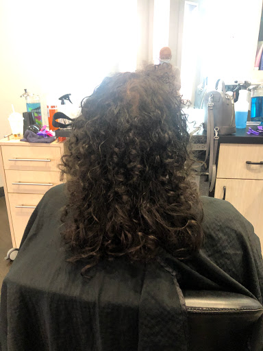 Beauty Salon «LOOKS Salon and Spa», reviews and photos, 6822 Oak Hall Ln, Columbia, MD 21045, USA