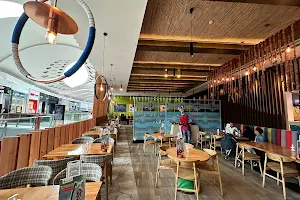 Nando's - Mall of Arabia image