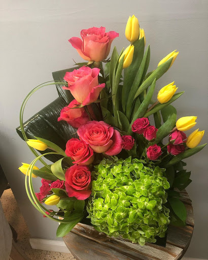 Florist «J & J Flowers and Gifts Shop», reviews and photos, 8366 Pines Blvd, Pembroke Pines, FL 33024, USA