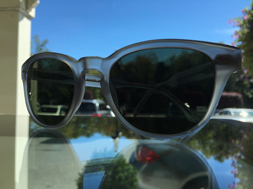 Stores and Shopping «Eye Designs of Armonk», reviews and photos, 575 N Main St, Armonk, NY 10504, USA