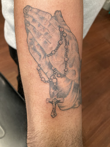Explore finger tattoo ideas for females, creative tattoo ideas in Visalia, available at Sanctum Tattoo Studio