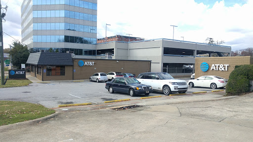 Cell Phone Store «AT&T», reviews and photos, 325 Jesse Jewell Pkwy, Gainesville, GA 30501, USA