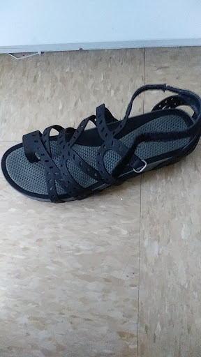 Shoe Store «DSW Designer Shoe Warehouse», reviews and photos, 8801 Queens Blvd, Elmhurst, NY 11373, USA