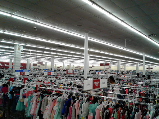 Clothing Store «Burlington Coat Factory», reviews and photos, 6055 E Main St, Columbus, OH 43213, USA
