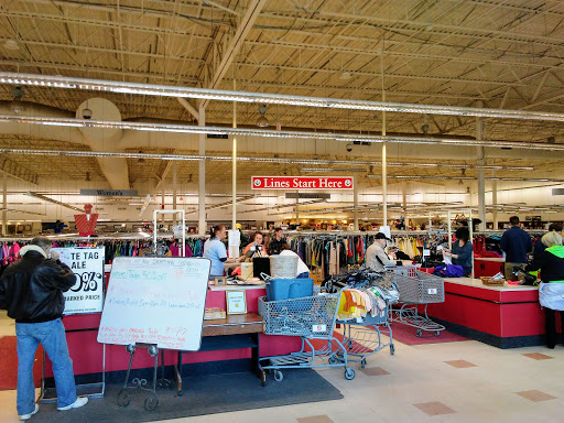 Thrift Store «The Salvation Army Family Store & Donation Center», reviews and photos, 6555 Sashabaw Rd, Village of Clarkston, MI 48346, USA