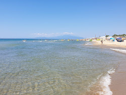 Photo de Keramoti beach avec rivage droit, long