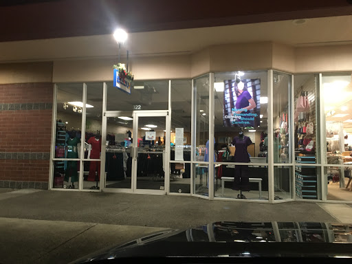 Shopping Mall «Columbia Gorge Outlets», reviews and photos, 450 NW 257th Way, Troutdale, OR 97060, USA