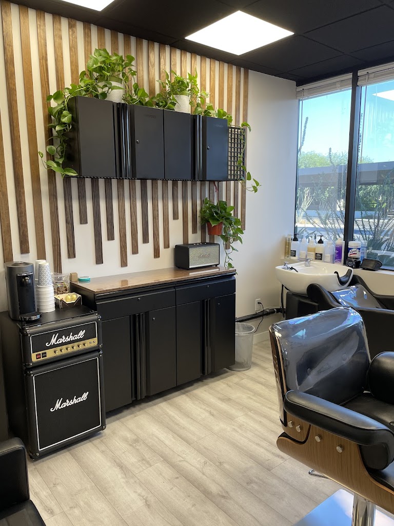 Maven Hair Studio 85260