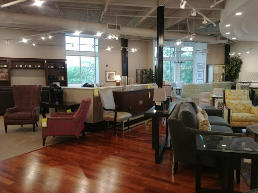 Furniture Store «Toms-Price Home Furnishings», reviews and photos, 303 E Front St, Wheaton, IL 60187, USA