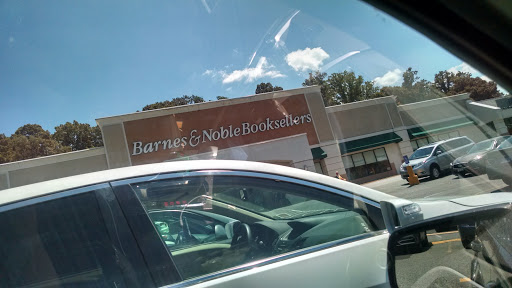 Book Store «Barnes & Noble», reviews and photos, 2614 Central Park Ave, Yonkers, NY 10710, USA