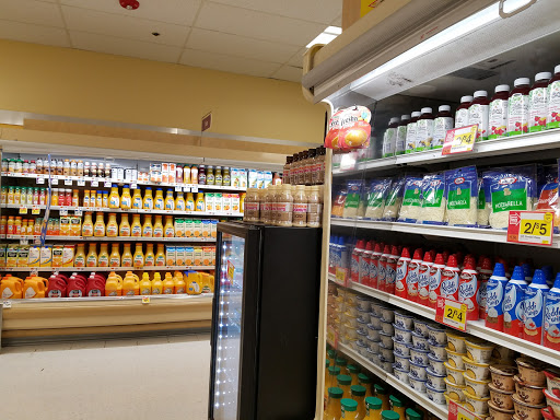 Grocery Store «Stop & Shop», reviews and photos, 333 W River St, Providence, RI 02904, USA