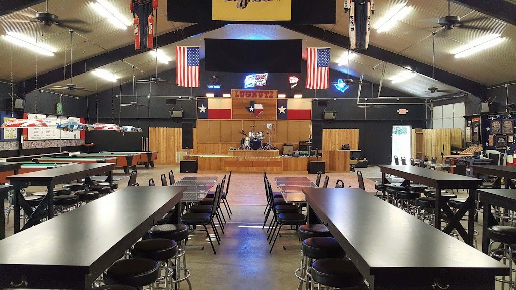 Lugnutz Bar & Grill 75964