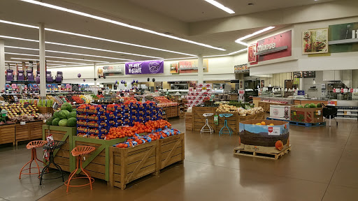 Supermarket «Hy-Vee», reviews and photos, 601 N 3rd Pl, Manhattan, KS 66502, USA