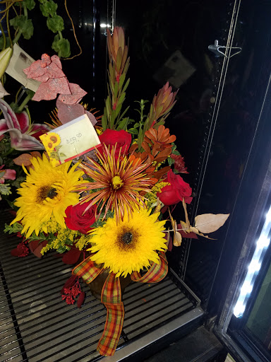 Florist «Plantiques Flowers by Brenda Fry», reviews and photos, 30131 Bulverde Ln, Bulverde, TX 78163, USA