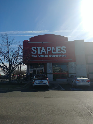 Office Supply Store «Staples», reviews and photos, 1531 Rockville Pike, Rockville, MD 20852, USA