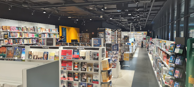 Rezensionen über Fnac Genève Gare des Eaux-Vives in Thônex - Computergeschäft